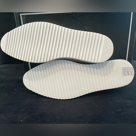 Caralee Cap Toe Slip-On Sneaker (Women) size 6 - Picture 2 of 3